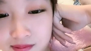 约泡幼齿的杭州高中妹子， 穿着学校运动服就来约泡，续集完整版