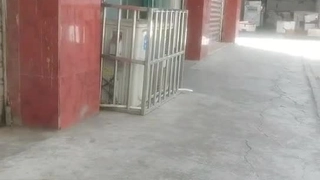 我将重现每个人被欺骗的故事。由于我欠下的外汇债务，我的妻子被一家证券公司的推销员从我身边抢走了。