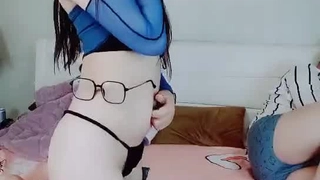 她老公打电话来了，靠！人气爆炸的小姐姐，绝对的女神脸！