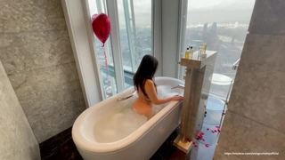 巨乳00后《骚浪小仙女》粉丝感谢祭~ 小粉湿太性奋把小仙女肏到频频浪叫不止!