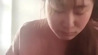 破产姐妹第三季大长腿极品小姐姐，穿黑丝撕裆，跪地插嘴，上位主动骑坐，扶腰后入哥哥操死我1