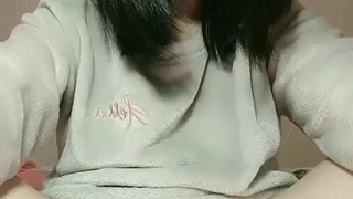 EBOD-993 エロすぎる同居人～ドスケベ姉妹と1K同居生活～