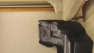新人首播大奶黑丝露脸啪啪眼镜猥琐男，吃奶舔逼口交大鸡巴，后入爆草骚逼的奶子甩飞了，看着好刺激不要错过第04集