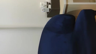 猫在热辣视频中首次亮相